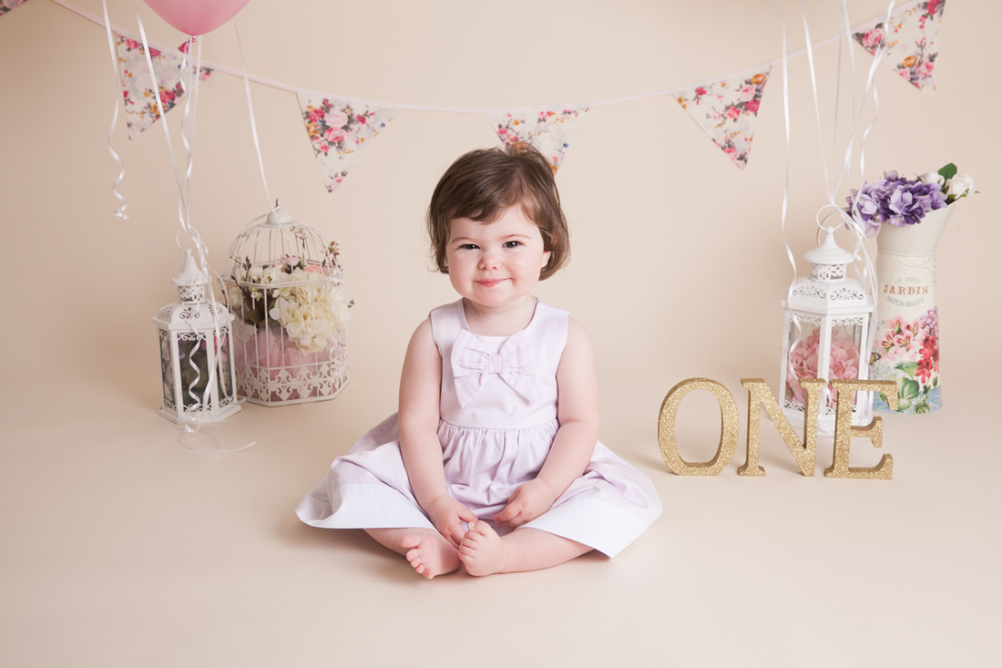 Cakesmash photographer Kent Portraits Baby Birthday